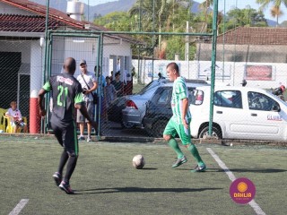 
<a style='margin-left: 5px;' class='btn btn-xs btn-social btn-facebook' href='https://www.facebook.com/sharer/sharer.php?u=https://www.boladovale.com.br/imgs/800-800-90/conteudo/fotos/1365/img9725.jpg' rel='popup' data-width='500' data-height='400'><i class='fa fa-facebook'></i>Compartilhar <span class='hidden-xs'>no Facebook</span>
</a> 
<a class='btn btn-default btn-xs' target='_blank' href='imgs/800-800-90/conteudo/fotos/1365/img9725.jpg'>
<span class='glyphicon glyphicon-cloud-download'></span> Salvar
</a> 
<span></span>