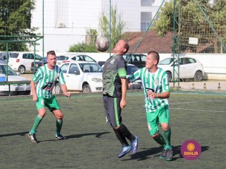 
<a style='margin-left: 5px;' class='btn btn-xs btn-social btn-facebook' href='https://www.facebook.com/sharer/sharer.php?u=https://www.boladovale.com.br/imgs/800-800-90/conteudo/fotos/1365/img9731.jpg' rel='popup' data-width='500' data-height='400'><i class='fa fa-facebook'></i>Compartilhar <span class='hidden-xs'>no Facebook</span>
</a> 
<a class='btn btn-default btn-xs' target='_blank' href='imgs/800-800-90/conteudo/fotos/1365/img9731.jpg'>
<span class='glyphicon glyphicon-cloud-download'></span> Salvar
</a> 
<span></span>