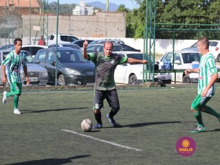 
<a style='margin-left: 5px;' class='btn btn-xs btn-social btn-facebook' href='https://www.facebook.com/sharer/sharer.php?u=https://www.boladovale.com.br/imgs/800-800-90/conteudo/fotos/1365/img9732.jpg' rel='popup' data-width='500' data-height='400'><i class='fa fa-facebook'></i>Compartilhar <span class='hidden-xs'>no Facebook</span>
</a> 
<a class='btn btn-default btn-xs' target='_blank' href='imgs/800-800-90/conteudo/fotos/1365/img9732.jpg'>
<span class='glyphicon glyphicon-cloud-download'></span> Salvar
</a> 
<span></span>