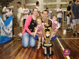 
<a style='margin-left: 5px;' class='btn btn-xs btn-social btn-facebook' href='https://www.facebook.com/sharer/sharer.php?u=https://www.boladovale.com.br/imgs/800-800-90/conteudo/fotos/1366/img0516.jpg' rel='popup' data-width='500' data-height='400'><i class='fa fa-facebook'></i>Compartilhar <span class='hidden-xs'>no Facebook</span>
</a> 
<a class='btn btn-default btn-xs' target='_blank' href='imgs/800-800-90/conteudo/fotos/1366/img0516.jpg'>
<span class='glyphicon glyphicon-cloud-download'></span> Salvar
</a> 
<span></span>