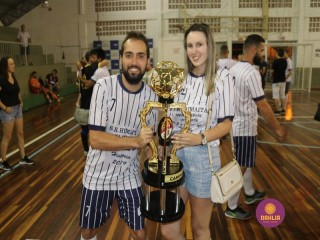 
<a style='margin-left: 5px;' class='btn btn-xs btn-social btn-facebook' href='https://www.facebook.com/sharer/sharer.php?u=https://www.boladovale.com.br/imgs/800-800-90/conteudo/fotos/1366/img0526.jpg' rel='popup' data-width='500' data-height='400'><i class='fa fa-facebook'></i>Compartilhar <span class='hidden-xs'>no Facebook</span>
</a> 
<a class='btn btn-default btn-xs' target='_blank' href='imgs/800-800-90/conteudo/fotos/1366/img0526.jpg'>
<span class='glyphicon glyphicon-cloud-download'></span> Salvar
</a> 
<span></span>