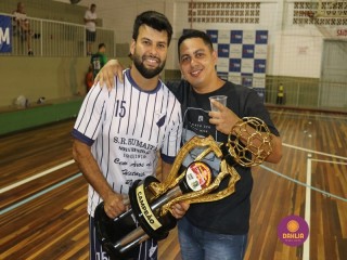 
<a style='margin-left: 5px;' class='btn btn-xs btn-social btn-facebook' href='https://www.facebook.com/sharer/sharer.php?u=https://www.boladovale.com.br/imgs/800-800-90/conteudo/fotos/1366/img0541.jpg' rel='popup' data-width='500' data-height='400'><i class='fa fa-facebook'></i>Compartilhar <span class='hidden-xs'>no Facebook</span>
</a> 
<a class='btn btn-default btn-xs' target='_blank' href='imgs/800-800-90/conteudo/fotos/1366/img0541.jpg'>
<span class='glyphicon glyphicon-cloud-download'></span> Salvar
</a> 
<span></span>
