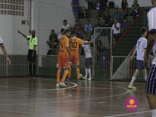 
<a style='margin-left: 5px;' class='btn btn-xs btn-social btn-facebook' href='https://www.facebook.com/sharer/sharer.php?u=https://www.boladovale.com.br/imgs/800-800-90/conteudo/fotos/1367/mg0304.jpg' rel='popup' data-width='500' data-height='400'><i class='fa fa-facebook'></i>Compartilhar <span class='hidden-xs'>no Facebook</span>
</a> 
<a class='btn btn-default btn-xs' target='_blank' href='imgs/800-800-90/conteudo/fotos/1367/mg0304.jpg'>
<span class='glyphicon glyphicon-cloud-download'></span> Salvar
</a> 
<span></span>