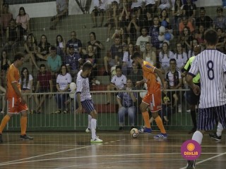 
<a style='margin-left: 5px;' class='btn btn-xs btn-social btn-facebook' href='https://www.facebook.com/sharer/sharer.php?u=https://www.boladovale.com.br/imgs/800-800-90/conteudo/fotos/1367/mg0310.jpg' rel='popup' data-width='500' data-height='400'><i class='fa fa-facebook'></i>Compartilhar <span class='hidden-xs'>no Facebook</span>
</a> 
<a class='btn btn-default btn-xs' target='_blank' href='imgs/800-800-90/conteudo/fotos/1367/mg0310.jpg'>
<span class='glyphicon glyphicon-cloud-download'></span> Salvar
</a> 
<span></span>