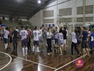 
<a style='margin-left: 5px;' class='btn btn-xs btn-social btn-facebook' href='https://www.facebook.com/sharer/sharer.php?u=https://www.boladovale.com.br/imgs/800-800-90/conteudo/fotos/1367/mg0442.jpg' rel='popup' data-width='500' data-height='400'><i class='fa fa-facebook'></i>Compartilhar <span class='hidden-xs'>no Facebook</span>
</a> 
<a class='btn btn-default btn-xs' target='_blank' href='imgs/800-800-90/conteudo/fotos/1367/mg0442.jpg'>
<span class='glyphicon glyphicon-cloud-download'></span> Salvar
</a> 
<span></span>