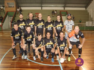 
<a style='margin-left: 5px;' class='btn btn-xs btn-social btn-facebook' href='https://www.facebook.com/sharer/sharer.php?u=https://www.boladovale.com.br/imgs/800-800-90/conteudo/fotos/1368/img9948.jpg' rel='popup' data-width='500' data-height='400'><i class='fa fa-facebook'></i>Compartilhar <span class='hidden-xs'>no Facebook</span>
</a> 
<a class='btn btn-default btn-xs' target='_blank' href='imgs/800-800-90/conteudo/fotos/1368/img9948.jpg'>
<span class='glyphicon glyphicon-cloud-download'></span> Salvar
</a> 
<span></span>