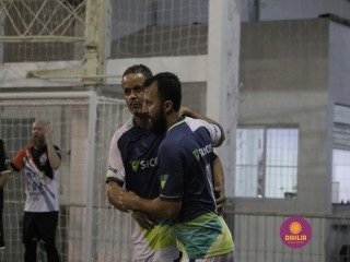 
<a style='margin-left: 5px;' class='btn btn-xs btn-social btn-facebook' href='https://www.facebook.com/sharer/sharer.php?u=https://www.boladovale.com.br/imgs/800-800-90/conteudo/fotos/1368/mg0012.jpg' rel='popup' data-width='500' data-height='400'><i class='fa fa-facebook'></i>Compartilhar <span class='hidden-xs'>no Facebook</span>
</a> 
<a class='btn btn-default btn-xs' target='_blank' href='imgs/800-800-90/conteudo/fotos/1368/mg0012.jpg'>
<span class='glyphicon glyphicon-cloud-download'></span> Salvar
</a> 
<span></span>