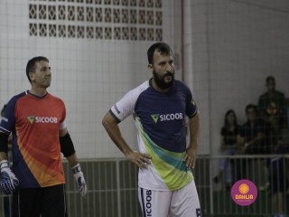 
<a style='margin-left: 5px;' class='btn btn-xs btn-social btn-facebook' href='https://www.facebook.com/sharer/sharer.php?u=https://www.boladovale.com.br/imgs/800-800-90/conteudo/fotos/1368/mg0014.jpg' rel='popup' data-width='500' data-height='400'><i class='fa fa-facebook'></i>Compartilhar <span class='hidden-xs'>no Facebook</span>
</a> 
<a class='btn btn-default btn-xs' target='_blank' href='imgs/800-800-90/conteudo/fotos/1368/mg0014.jpg'>
<span class='glyphicon glyphicon-cloud-download'></span> Salvar
</a> 
<span></span>