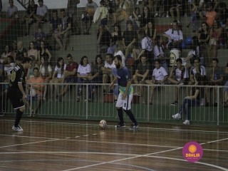 
<a style='margin-left: 5px;' class='btn btn-xs btn-social btn-facebook' href='https://www.facebook.com/sharer/sharer.php?u=https://www.boladovale.com.br/imgs/800-800-90/conteudo/fotos/1368/mg0028.jpg' rel='popup' data-width='500' data-height='400'><i class='fa fa-facebook'></i>Compartilhar <span class='hidden-xs'>no Facebook</span>
</a> 
<a class='btn btn-default btn-xs' target='_blank' href='imgs/800-800-90/conteudo/fotos/1368/mg0028.jpg'>
<span class='glyphicon glyphicon-cloud-download'></span> Salvar
</a> 
<span></span>