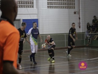 
<a style='margin-left: 5px;' class='btn btn-xs btn-social btn-facebook' href='https://www.facebook.com/sharer/sharer.php?u=https://www.boladovale.com.br/imgs/800-800-90/conteudo/fotos/1368/mg0031.jpg' rel='popup' data-width='500' data-height='400'><i class='fa fa-facebook'></i>Compartilhar <span class='hidden-xs'>no Facebook</span>
</a> 
<a class='btn btn-default btn-xs' target='_blank' href='imgs/800-800-90/conteudo/fotos/1368/mg0031.jpg'>
<span class='glyphicon glyphicon-cloud-download'></span> Salvar
</a> 
<span></span>