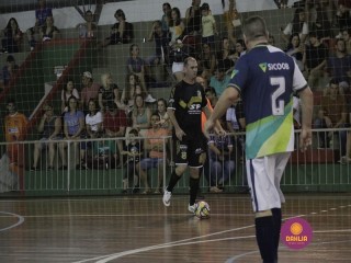 
<a style='margin-left: 5px;' class='btn btn-xs btn-social btn-facebook' href='https://www.facebook.com/sharer/sharer.php?u=https://www.boladovale.com.br/imgs/800-800-90/conteudo/fotos/1368/mg0052.jpg' rel='popup' data-width='500' data-height='400'><i class='fa fa-facebook'></i>Compartilhar <span class='hidden-xs'>no Facebook</span>
</a> 
<a class='btn btn-default btn-xs' target='_blank' href='imgs/800-800-90/conteudo/fotos/1368/mg0052.jpg'>
<span class='glyphicon glyphicon-cloud-download'></span> Salvar
</a> 
<span></span>