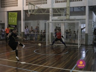 
<a style='margin-left: 5px;' class='btn btn-xs btn-social btn-facebook' href='https://www.facebook.com/sharer/sharer.php?u=https://www.boladovale.com.br/imgs/800-800-90/conteudo/fotos/1368/mg0139.jpg' rel='popup' data-width='500' data-height='400'><i class='fa fa-facebook'></i>Compartilhar <span class='hidden-xs'>no Facebook</span>
</a> 
<a class='btn btn-default btn-xs' target='_blank' href='imgs/800-800-90/conteudo/fotos/1368/mg0139.jpg'>
<span class='glyphicon glyphicon-cloud-download'></span> Salvar
</a> 
<span></span>