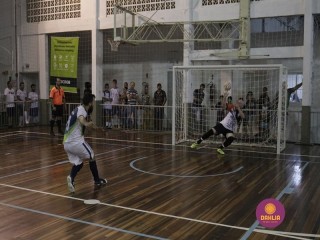 
<a style='margin-left: 5px;' class='btn btn-xs btn-social btn-facebook' href='https://www.facebook.com/sharer/sharer.php?u=https://www.boladovale.com.br/imgs/800-800-90/conteudo/fotos/1368/mg0145.jpg' rel='popup' data-width='500' data-height='400'><i class='fa fa-facebook'></i>Compartilhar <span class='hidden-xs'>no Facebook</span>
</a> 
<a class='btn btn-default btn-xs' target='_blank' href='imgs/800-800-90/conteudo/fotos/1368/mg0145.jpg'>
<span class='glyphicon glyphicon-cloud-download'></span> Salvar
</a> 
<span></span>