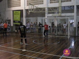 
<a style='margin-left: 5px;' class='btn btn-xs btn-social btn-facebook' href='https://www.facebook.com/sharer/sharer.php?u=https://www.boladovale.com.br/imgs/800-800-90/conteudo/fotos/1368/mg0156.jpg' rel='popup' data-width='500' data-height='400'><i class='fa fa-facebook'></i>Compartilhar <span class='hidden-xs'>no Facebook</span>
</a> 
<a class='btn btn-default btn-xs' target='_blank' href='imgs/800-800-90/conteudo/fotos/1368/mg0156.jpg'>
<span class='glyphicon glyphicon-cloud-download'></span> Salvar
</a> 
<span></span>