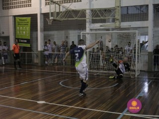 
<a style='margin-left: 5px;' class='btn btn-xs btn-social btn-facebook' href='https://www.facebook.com/sharer/sharer.php?u=https://www.boladovale.com.br/imgs/800-800-90/conteudo/fotos/1368/mg0162.jpg' rel='popup' data-width='500' data-height='400'><i class='fa fa-facebook'></i>Compartilhar <span class='hidden-xs'>no Facebook</span>
</a> 
<a class='btn btn-default btn-xs' target='_blank' href='imgs/800-800-90/conteudo/fotos/1368/mg0162.jpg'>
<span class='glyphicon glyphicon-cloud-download'></span> Salvar
</a> 
<span></span>