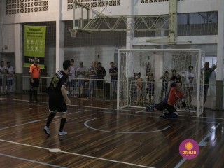 
<a style='margin-left: 5px;' class='btn btn-xs btn-social btn-facebook' href='https://www.facebook.com/sharer/sharer.php?u=https://www.boladovale.com.br/imgs/800-800-90/conteudo/fotos/1368/mg0169.jpg' rel='popup' data-width='500' data-height='400'><i class='fa fa-facebook'></i>Compartilhar <span class='hidden-xs'>no Facebook</span>
</a> 
<a class='btn btn-default btn-xs' target='_blank' href='imgs/800-800-90/conteudo/fotos/1368/mg0169.jpg'>
<span class='glyphicon glyphicon-cloud-download'></span> Salvar
</a> 
<span></span>