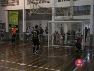 
<a style='margin-left: 5px;' class='btn btn-xs btn-social btn-facebook' href='https://www.facebook.com/sharer/sharer.php?u=https://www.boladovale.com.br/imgs/800-800-90/conteudo/fotos/1368/mg0172.jpg' rel='popup' data-width='500' data-height='400'><i class='fa fa-facebook'></i>Compartilhar <span class='hidden-xs'>no Facebook</span>
</a> 
<a class='btn btn-default btn-xs' target='_blank' href='imgs/800-800-90/conteudo/fotos/1368/mg0172.jpg'>
<span class='glyphicon glyphicon-cloud-download'></span> Salvar
</a> 
<span></span>