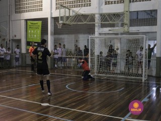 
<a style='margin-left: 5px;' class='btn btn-xs btn-social btn-facebook' href='https://www.facebook.com/sharer/sharer.php?u=https://www.boladovale.com.br/imgs/800-800-90/conteudo/fotos/1368/mg0184.jpg' rel='popup' data-width='500' data-height='400'><i class='fa fa-facebook'></i>Compartilhar <span class='hidden-xs'>no Facebook</span>
</a> 
<a class='btn btn-default btn-xs' target='_blank' href='imgs/800-800-90/conteudo/fotos/1368/mg0184.jpg'>
<span class='glyphicon glyphicon-cloud-download'></span> Salvar
</a> 
<span></span>