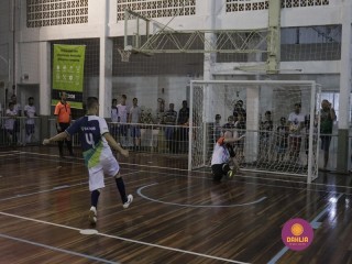 
<a style='margin-left: 5px;' class='btn btn-xs btn-social btn-facebook' href='https://www.facebook.com/sharer/sharer.php?u=https://www.boladovale.com.br/imgs/800-800-90/conteudo/fotos/1368/mg0189.jpg' rel='popup' data-width='500' data-height='400'><i class='fa fa-facebook'></i>Compartilhar <span class='hidden-xs'>no Facebook</span>
</a> 
<a class='btn btn-default btn-xs' target='_blank' href='imgs/800-800-90/conteudo/fotos/1368/mg0189.jpg'>
<span class='glyphicon glyphicon-cloud-download'></span> Salvar
</a> 
<span></span>