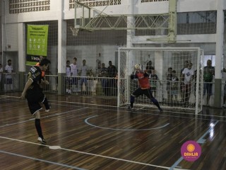 
<a style='margin-left: 5px;' class='btn btn-xs btn-social btn-facebook' href='https://www.facebook.com/sharer/sharer.php?u=https://www.boladovale.com.br/imgs/800-800-90/conteudo/fotos/1368/mg0194.jpg' rel='popup' data-width='500' data-height='400'><i class='fa fa-facebook'></i>Compartilhar <span class='hidden-xs'>no Facebook</span>
</a> 
<a class='btn btn-default btn-xs' target='_blank' href='imgs/800-800-90/conteudo/fotos/1368/mg0194.jpg'>
<span class='glyphicon glyphicon-cloud-download'></span> Salvar
</a> 
<span></span>
