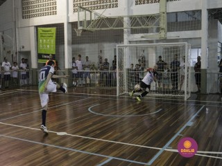 
<a style='margin-left: 5px;' class='btn btn-xs btn-social btn-facebook' href='https://www.facebook.com/sharer/sharer.php?u=https://www.boladovale.com.br/imgs/800-800-90/conteudo/fotos/1368/mg0201.jpg' rel='popup' data-width='500' data-height='400'><i class='fa fa-facebook'></i>Compartilhar <span class='hidden-xs'>no Facebook</span>
</a> 
<a class='btn btn-default btn-xs' target='_blank' href='imgs/800-800-90/conteudo/fotos/1368/mg0201.jpg'>
<span class='glyphicon glyphicon-cloud-download'></span> Salvar
</a> 
<span></span>