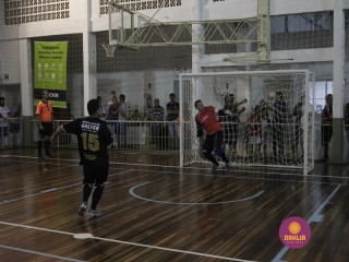 
<a style='margin-left: 5px;' class='btn btn-xs btn-social btn-facebook' href='https://www.facebook.com/sharer/sharer.php?u=https://www.boladovale.com.br/imgs/800-800-90/conteudo/fotos/1368/mg0210.jpg' rel='popup' data-width='500' data-height='400'><i class='fa fa-facebook'></i>Compartilhar <span class='hidden-xs'>no Facebook</span>
</a> 
<a class='btn btn-default btn-xs' target='_blank' href='imgs/800-800-90/conteudo/fotos/1368/mg0210.jpg'>
<span class='glyphicon glyphicon-cloud-download'></span> Salvar
</a> 
<span></span>