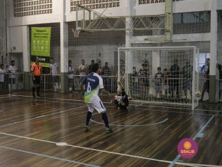 
<a style='margin-left: 5px;' class='btn btn-xs btn-social btn-facebook' href='https://www.facebook.com/sharer/sharer.php?u=https://www.boladovale.com.br/imgs/800-800-90/conteudo/fotos/1368/mg0229.jpg' rel='popup' data-width='500' data-height='400'><i class='fa fa-facebook'></i>Compartilhar <span class='hidden-xs'>no Facebook</span>
</a> 
<a class='btn btn-default btn-xs' target='_blank' href='imgs/800-800-90/conteudo/fotos/1368/mg0229.jpg'>
<span class='glyphicon glyphicon-cloud-download'></span> Salvar
</a> 
<span></span>