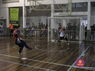 
<a style='margin-left: 5px;' class='btn btn-xs btn-social btn-facebook' href='https://www.facebook.com/sharer/sharer.php?u=https://www.boladovale.com.br/imgs/800-800-90/conteudo/fotos/1368/mg0240.jpg' rel='popup' data-width='500' data-height='400'><i class='fa fa-facebook'></i>Compartilhar <span class='hidden-xs'>no Facebook</span>
</a> 
<a class='btn btn-default btn-xs' target='_blank' href='imgs/800-800-90/conteudo/fotos/1368/mg0240.jpg'>
<span class='glyphicon glyphicon-cloud-download'></span> Salvar
</a> 
<span></span>