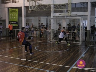
<a style='margin-left: 5px;' class='btn btn-xs btn-social btn-facebook' href='https://www.facebook.com/sharer/sharer.php?u=https://www.boladovale.com.br/imgs/800-800-90/conteudo/fotos/1368/mg0241.jpg' rel='popup' data-width='500' data-height='400'><i class='fa fa-facebook'></i>Compartilhar <span class='hidden-xs'>no Facebook</span>
</a> 
<a class='btn btn-default btn-xs' target='_blank' href='imgs/800-800-90/conteudo/fotos/1368/mg0241.jpg'>
<span class='glyphicon glyphicon-cloud-download'></span> Salvar
</a> 
<span></span>