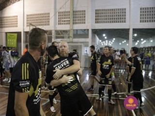 
<a style='margin-left: 5px;' class='btn btn-xs btn-social btn-facebook' href='https://www.facebook.com/sharer/sharer.php?u=https://www.boladovale.com.br/imgs/800-800-90/conteudo/fotos/1368/mg0265.jpg' rel='popup' data-width='500' data-height='400'><i class='fa fa-facebook'></i>Compartilhar <span class='hidden-xs'>no Facebook</span>
</a> 
<a class='btn btn-default btn-xs' target='_blank' href='imgs/800-800-90/conteudo/fotos/1368/mg0265.jpg'>
<span class='glyphicon glyphicon-cloud-download'></span> Salvar
</a> 
<span></span>
