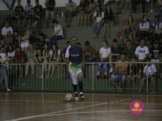 
<a style='margin-left: 5px;' class='btn btn-xs btn-social btn-facebook' href='https://www.facebook.com/sharer/sharer.php?u=https://www.boladovale.com.br/imgs/800-800-90/conteudo/fotos/1368/mg9984.jpg' rel='popup' data-width='500' data-height='400'><i class='fa fa-facebook'></i>Compartilhar <span class='hidden-xs'>no Facebook</span>
</a> 
<a class='btn btn-default btn-xs' target='_blank' href='imgs/800-800-90/conteudo/fotos/1368/mg9984.jpg'>
<span class='glyphicon glyphicon-cloud-download'></span> Salvar
</a> 
<span></span>