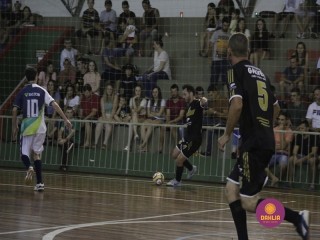 
<a style='margin-left: 5px;' class='btn btn-xs btn-social btn-facebook' href='https://www.facebook.com/sharer/sharer.php?u=https://www.boladovale.com.br/imgs/800-800-90/conteudo/fotos/1368/mg9987.jpg' rel='popup' data-width='500' data-height='400'><i class='fa fa-facebook'></i>Compartilhar <span class='hidden-xs'>no Facebook</span>
</a> 
<a class='btn btn-default btn-xs' target='_blank' href='imgs/800-800-90/conteudo/fotos/1368/mg9987.jpg'>
<span class='glyphicon glyphicon-cloud-download'></span> Salvar
</a> 
<span></span>