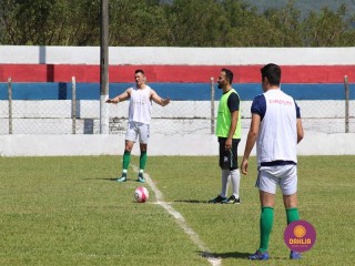 
<a style='margin-left: 5px;' class='btn btn-xs btn-social btn-facebook' href='https://www.facebook.com/sharer/sharer.php?u=https://www.boladovale.com.br/imgs/800-800-90/conteudo/fotos/1369/img0559.jpg' rel='popup' data-width='500' data-height='400'><i class='fa fa-facebook'></i>Compartilhar <span class='hidden-xs'>no Facebook</span>
</a> 
<a class='btn btn-default btn-xs' target='_blank' href='imgs/800-800-90/conteudo/fotos/1369/img0559.jpg'>
<span class='glyphicon glyphicon-cloud-download'></span> Salvar
</a> 
<span></span>