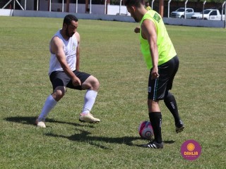 
<a style='margin-left: 5px;' class='btn btn-xs btn-social btn-facebook' href='https://www.facebook.com/sharer/sharer.php?u=https://www.boladovale.com.br/imgs/800-800-90/conteudo/fotos/1369/img0571.jpg' rel='popup' data-width='500' data-height='400'><i class='fa fa-facebook'></i>Compartilhar <span class='hidden-xs'>no Facebook</span>
</a> 
<a class='btn btn-default btn-xs' target='_blank' href='imgs/800-800-90/conteudo/fotos/1369/img0571.jpg'>
<span class='glyphicon glyphicon-cloud-download'></span> Salvar
</a> 
<span></span>