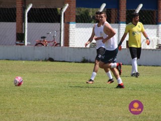 
<a style='margin-left: 5px;' class='btn btn-xs btn-social btn-facebook' href='https://www.facebook.com/sharer/sharer.php?u=https://www.boladovale.com.br/imgs/800-800-90/conteudo/fotos/1369/img0604.jpg' rel='popup' data-width='500' data-height='400'><i class='fa fa-facebook'></i>Compartilhar <span class='hidden-xs'>no Facebook</span>
</a> 
<a class='btn btn-default btn-xs' target='_blank' href='imgs/800-800-90/conteudo/fotos/1369/img0604.jpg'>
<span class='glyphicon glyphicon-cloud-download'></span> Salvar
</a> 
<span></span>