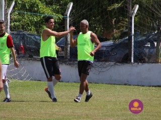 
<a style='margin-left: 5px;' class='btn btn-xs btn-social btn-facebook' href='https://www.facebook.com/sharer/sharer.php?u=https://www.boladovale.com.br/imgs/800-800-90/conteudo/fotos/1369/img0618.jpg' rel='popup' data-width='500' data-height='400'><i class='fa fa-facebook'></i>Compartilhar <span class='hidden-xs'>no Facebook</span>
</a> 
<a class='btn btn-default btn-xs' target='_blank' href='imgs/800-800-90/conteudo/fotos/1369/img0618.jpg'>
<span class='glyphicon glyphicon-cloud-download'></span> Salvar
</a> 
<span></span>