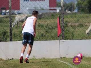 
<a style='margin-left: 5px;' class='btn btn-xs btn-social btn-facebook' href='https://www.facebook.com/sharer/sharer.php?u=https://www.boladovale.com.br/imgs/800-800-90/conteudo/fotos/1369/img0638.jpg' rel='popup' data-width='500' data-height='400'><i class='fa fa-facebook'></i>Compartilhar <span class='hidden-xs'>no Facebook</span>
</a> 
<a class='btn btn-default btn-xs' target='_blank' href='imgs/800-800-90/conteudo/fotos/1369/img0638.jpg'>
<span class='glyphicon glyphicon-cloud-download'></span> Salvar
</a> 
<span></span>