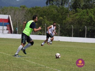 
<a style='margin-left: 5px;' class='btn btn-xs btn-social btn-facebook' href='https://www.facebook.com/sharer/sharer.php?u=https://www.boladovale.com.br/imgs/800-800-90/conteudo/fotos/1369/img0646.jpg' rel='popup' data-width='500' data-height='400'><i class='fa fa-facebook'></i>Compartilhar <span class='hidden-xs'>no Facebook</span>
</a> 
<a class='btn btn-default btn-xs' target='_blank' href='imgs/800-800-90/conteudo/fotos/1369/img0646.jpg'>
<span class='glyphicon glyphicon-cloud-download'></span> Salvar
</a> 
<span></span>