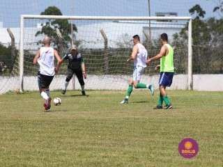 
<a style='margin-left: 5px;' class='btn btn-xs btn-social btn-facebook' href='https://www.facebook.com/sharer/sharer.php?u=https://www.boladovale.com.br/imgs/800-800-90/conteudo/fotos/1369/img0650.jpg' rel='popup' data-width='500' data-height='400'><i class='fa fa-facebook'></i>Compartilhar <span class='hidden-xs'>no Facebook</span>
</a> 
<a class='btn btn-default btn-xs' target='_blank' href='imgs/800-800-90/conteudo/fotos/1369/img0650.jpg'>
<span class='glyphicon glyphicon-cloud-download'></span> Salvar
</a> 
<span></span>