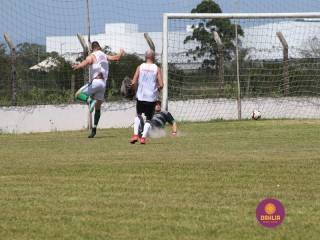 
<a style='margin-left: 5px;' class='btn btn-xs btn-social btn-facebook' href='https://www.facebook.com/sharer/sharer.php?u=https://www.boladovale.com.br/imgs/800-800-90/conteudo/fotos/1369/img0651.jpg' rel='popup' data-width='500' data-height='400'><i class='fa fa-facebook'></i>Compartilhar <span class='hidden-xs'>no Facebook</span>
</a> 
<a class='btn btn-default btn-xs' target='_blank' href='imgs/800-800-90/conteudo/fotos/1369/img0651.jpg'>
<span class='glyphicon glyphicon-cloud-download'></span> Salvar
</a> 
<span></span>