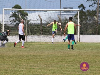 
<a style='margin-left: 5px;' class='btn btn-xs btn-social btn-facebook' href='https://www.facebook.com/sharer/sharer.php?u=https://www.boladovale.com.br/imgs/800-800-90/conteudo/fotos/1369/img0652.jpg' rel='popup' data-width='500' data-height='400'><i class='fa fa-facebook'></i>Compartilhar <span class='hidden-xs'>no Facebook</span>
</a> 
<a class='btn btn-default btn-xs' target='_blank' href='imgs/800-800-90/conteudo/fotos/1369/img0652.jpg'>
<span class='glyphicon glyphicon-cloud-download'></span> Salvar
</a> 
<span></span>
