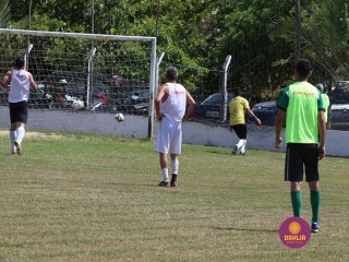 
<a style='margin-left: 5px;' class='btn btn-xs btn-social btn-facebook' href='https://www.facebook.com/sharer/sharer.php?u=https://www.boladovale.com.br/imgs/800-800-90/conteudo/fotos/1369/img0654.jpg' rel='popup' data-width='500' data-height='400'><i class='fa fa-facebook'></i>Compartilhar <span class='hidden-xs'>no Facebook</span>
</a> 
<a class='btn btn-default btn-xs' target='_blank' href='imgs/800-800-90/conteudo/fotos/1369/img0654.jpg'>
<span class='glyphicon glyphicon-cloud-download'></span> Salvar
</a> 
<span></span>