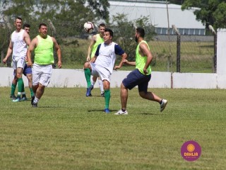 
<a style='margin-left: 5px;' class='btn btn-xs btn-social btn-facebook' href='https://www.facebook.com/sharer/sharer.php?u=https://www.boladovale.com.br/imgs/800-800-90/conteudo/fotos/1369/img0666.jpg' rel='popup' data-width='500' data-height='400'><i class='fa fa-facebook'></i>Compartilhar <span class='hidden-xs'>no Facebook</span>
</a> 
<a class='btn btn-default btn-xs' target='_blank' href='imgs/800-800-90/conteudo/fotos/1369/img0666.jpg'>
<span class='glyphicon glyphicon-cloud-download'></span> Salvar
</a> 
<span></span>