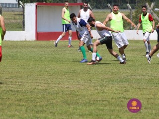 
<a style='margin-left: 5px;' class='btn btn-xs btn-social btn-facebook' href='https://www.facebook.com/sharer/sharer.php?u=https://www.boladovale.com.br/imgs/800-800-90/conteudo/fotos/1369/img0668.jpg' rel='popup' data-width='500' data-height='400'><i class='fa fa-facebook'></i>Compartilhar <span class='hidden-xs'>no Facebook</span>
</a> 
<a class='btn btn-default btn-xs' target='_blank' href='imgs/800-800-90/conteudo/fotos/1369/img0668.jpg'>
<span class='glyphicon glyphicon-cloud-download'></span> Salvar
</a> 
<span></span>