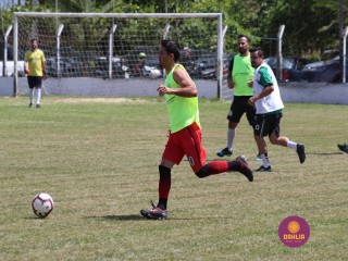
<a style='margin-left: 5px;' class='btn btn-xs btn-social btn-facebook' href='https://www.facebook.com/sharer/sharer.php?u=https://www.boladovale.com.br/imgs/800-800-90/conteudo/fotos/1369/img0670.jpg' rel='popup' data-width='500' data-height='400'><i class='fa fa-facebook'></i>Compartilhar <span class='hidden-xs'>no Facebook</span>
</a> 
<a class='btn btn-default btn-xs' target='_blank' href='imgs/800-800-90/conteudo/fotos/1369/img0670.jpg'>
<span class='glyphicon glyphicon-cloud-download'></span> Salvar
</a> 
<span></span>