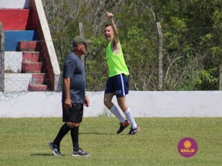 
<a style='margin-left: 5px;' class='btn btn-xs btn-social btn-facebook' href='https://www.facebook.com/sharer/sharer.php?u=https://www.boladovale.com.br/imgs/800-800-90/conteudo/fotos/1369/img0676.jpg' rel='popup' data-width='500' data-height='400'><i class='fa fa-facebook'></i>Compartilhar <span class='hidden-xs'>no Facebook</span>
</a> 
<a class='btn btn-default btn-xs' target='_blank' href='imgs/800-800-90/conteudo/fotos/1369/img0676.jpg'>
<span class='glyphicon glyphicon-cloud-download'></span> Salvar
</a> 
<span></span>