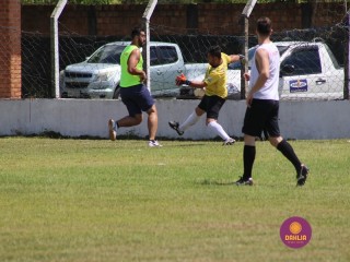
<a style='margin-left: 5px;' class='btn btn-xs btn-social btn-facebook' href='https://www.facebook.com/sharer/sharer.php?u=https://www.boladovale.com.br/imgs/800-800-90/conteudo/fotos/1369/img0685.jpg' rel='popup' data-width='500' data-height='400'><i class='fa fa-facebook'></i>Compartilhar <span class='hidden-xs'>no Facebook</span>
</a> 
<a class='btn btn-default btn-xs' target='_blank' href='imgs/800-800-90/conteudo/fotos/1369/img0685.jpg'>
<span class='glyphicon glyphicon-cloud-download'></span> Salvar
</a> 
<span></span>