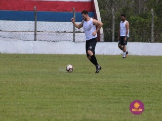 
<a style='margin-left: 5px;' class='btn btn-xs btn-social btn-facebook' href='https://www.facebook.com/sharer/sharer.php?u=https://www.boladovale.com.br/imgs/800-800-90/conteudo/fotos/1369/img0690.jpg' rel='popup' data-width='500' data-height='400'><i class='fa fa-facebook'></i>Compartilhar <span class='hidden-xs'>no Facebook</span>
</a> 
<a class='btn btn-default btn-xs' target='_blank' href='imgs/800-800-90/conteudo/fotos/1369/img0690.jpg'>
<span class='glyphicon glyphicon-cloud-download'></span> Salvar
</a> 
<span></span>