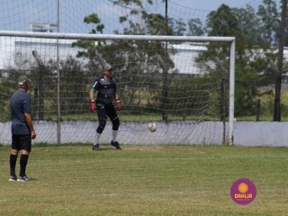 
<a style='margin-left: 5px;' class='btn btn-xs btn-social btn-facebook' href='https://www.facebook.com/sharer/sharer.php?u=https://www.boladovale.com.br/imgs/800-800-90/conteudo/fotos/1369/img0711.jpg' rel='popup' data-width='500' data-height='400'><i class='fa fa-facebook'></i>Compartilhar <span class='hidden-xs'>no Facebook</span>
</a> 
<a class='btn btn-default btn-xs' target='_blank' href='imgs/800-800-90/conteudo/fotos/1369/img0711.jpg'>
<span class='glyphicon glyphicon-cloud-download'></span> Salvar
</a> 
<span></span>