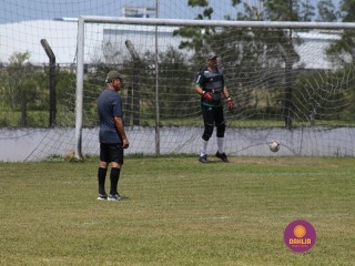 
<a style='margin-left: 5px;' class='btn btn-xs btn-social btn-facebook' href='https://www.facebook.com/sharer/sharer.php?u=https://www.boladovale.com.br/imgs/800-800-90/conteudo/fotos/1369/img0714.jpg' rel='popup' data-width='500' data-height='400'><i class='fa fa-facebook'></i>Compartilhar <span class='hidden-xs'>no Facebook</span>
</a> 
<a class='btn btn-default btn-xs' target='_blank' href='imgs/800-800-90/conteudo/fotos/1369/img0714.jpg'>
<span class='glyphicon glyphicon-cloud-download'></span> Salvar
</a> 
<span></span>